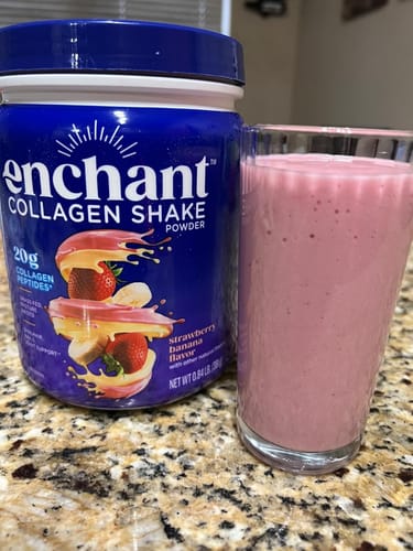 Customer photo review of Strawberry Banana Collagen Peptides Shake powder