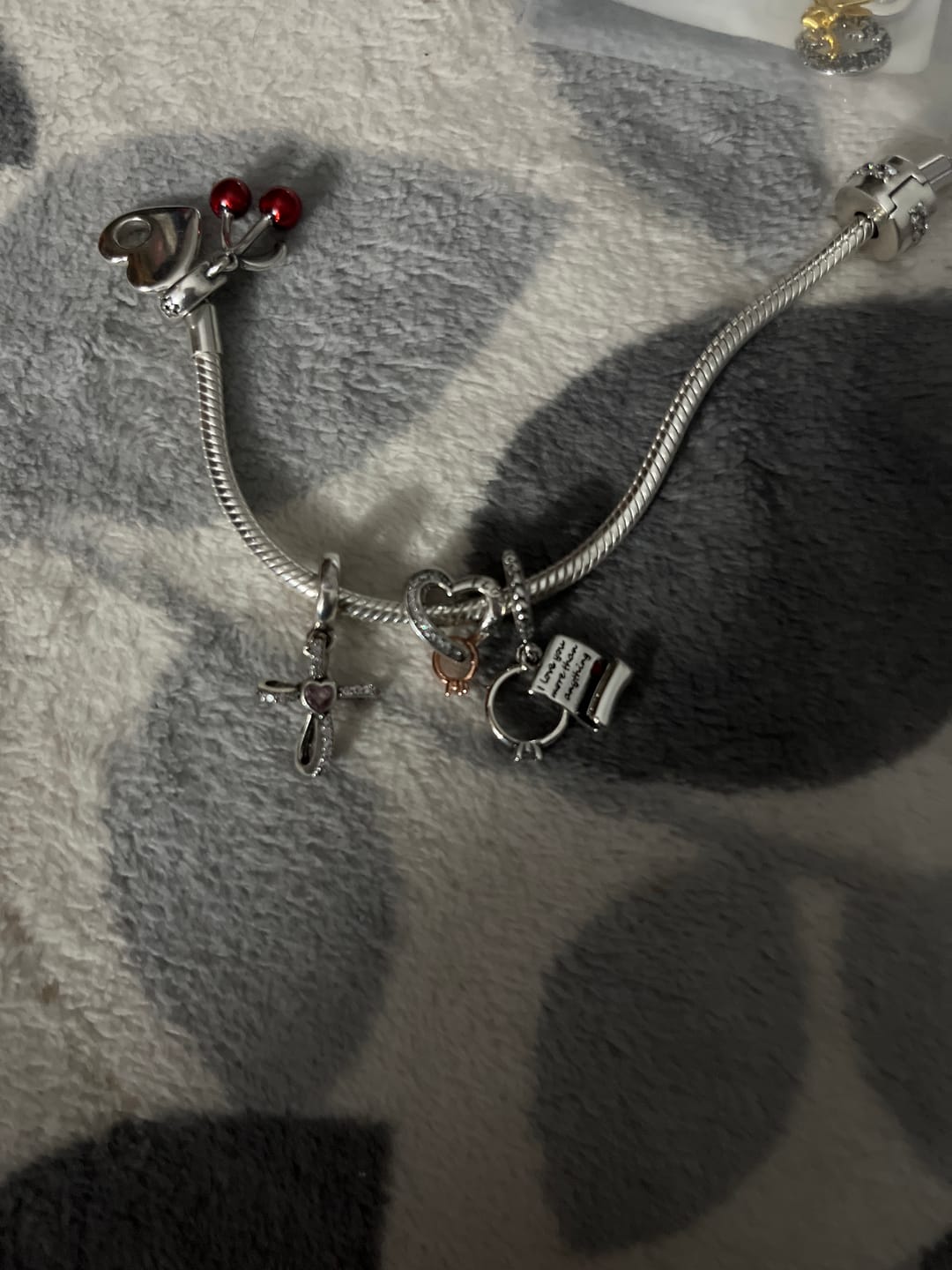 Customer photo review of Charm Cruz Diamantada