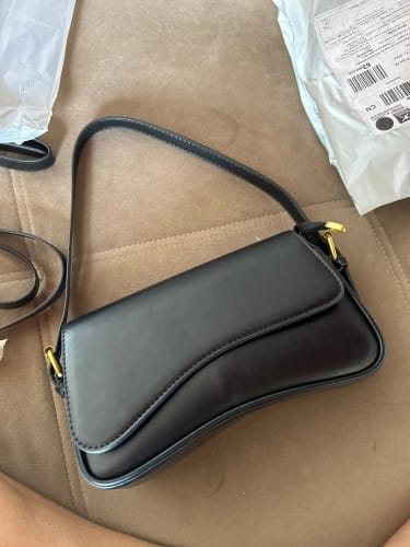 Amelia B. review photo
