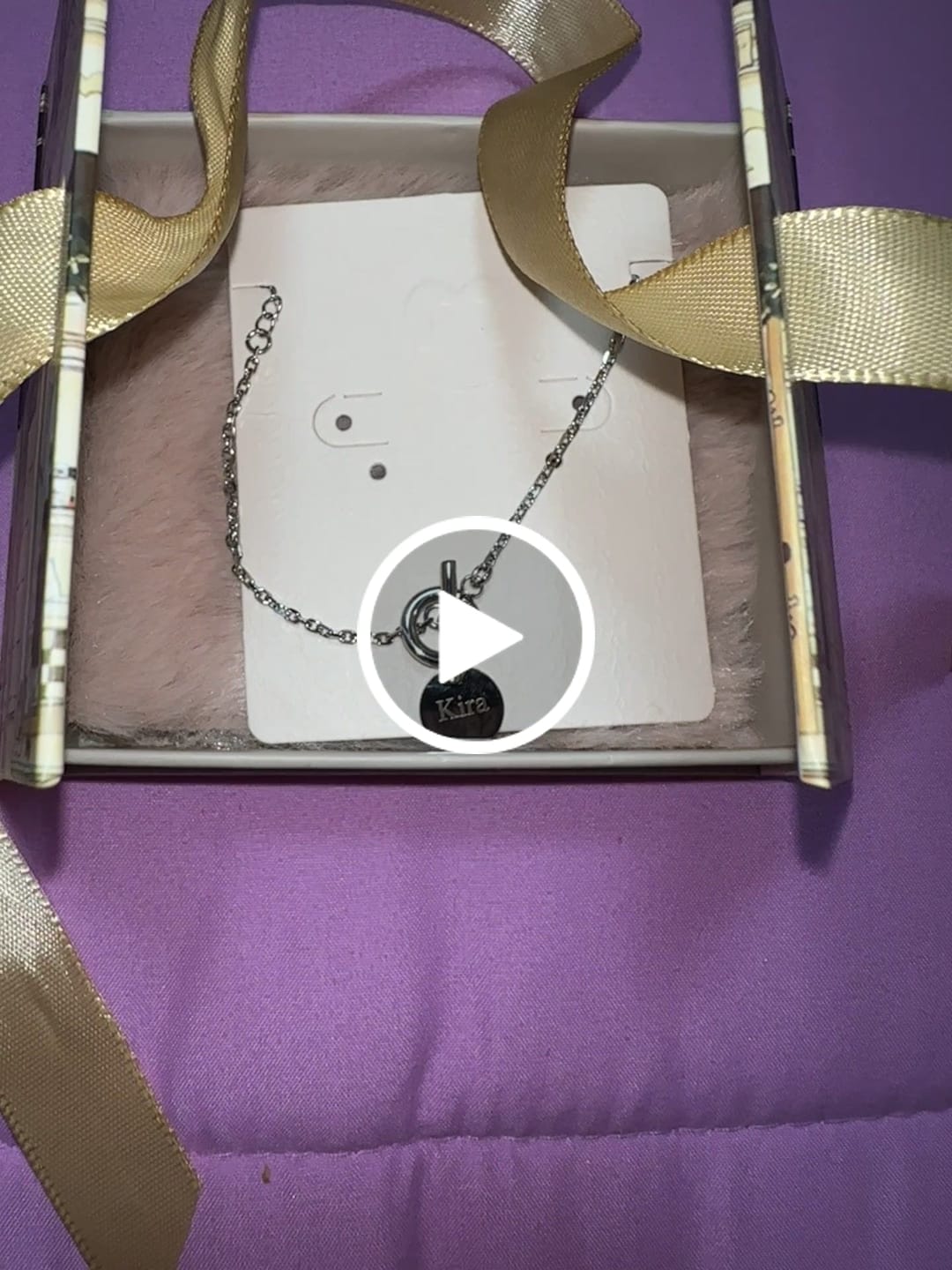 Customer video review of Pulsera Coraje - Personalizable