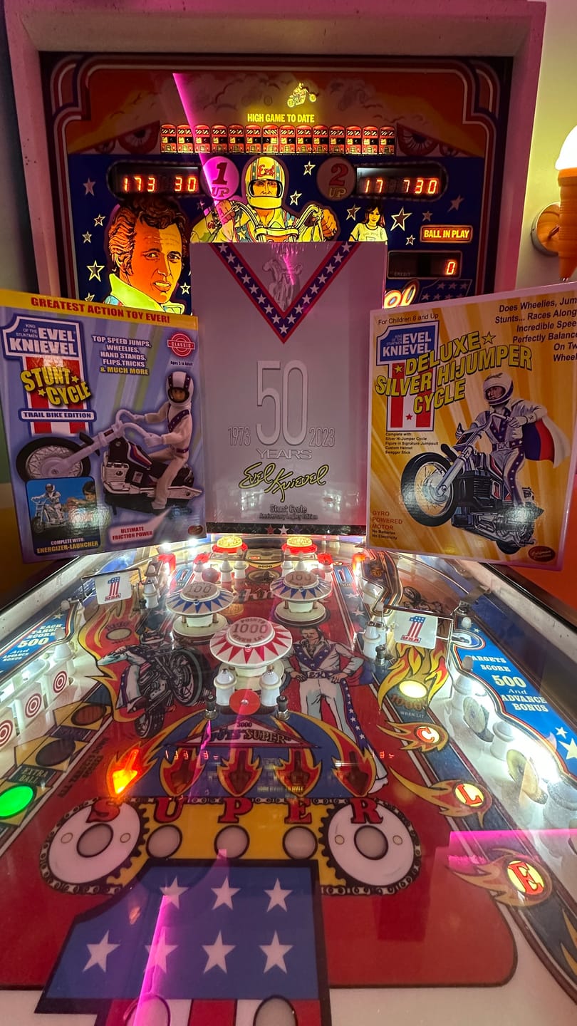 Customer photo review of Evel Knievel Deluxe Silver High Jumper Stunt Cycle