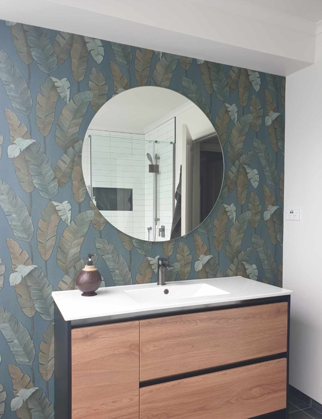 Customer photo review of Bali Fronds Wallpaper - Red