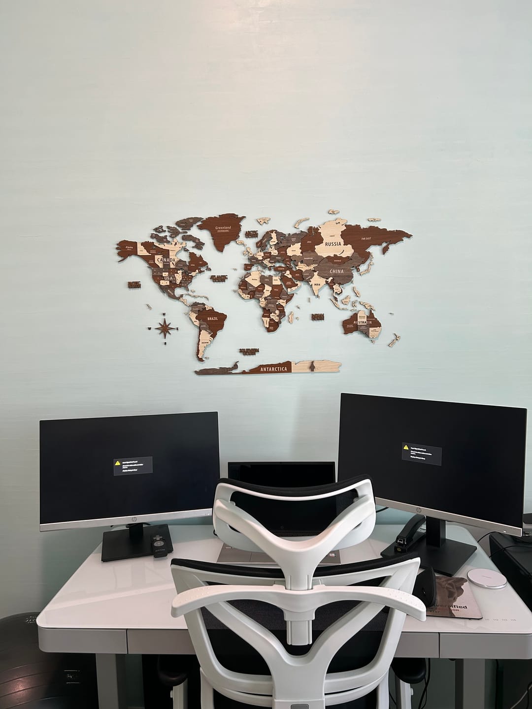 Customer photo review of Wooden World Map Wall Art - 3d Wood Push Pin Maps, Multicolor