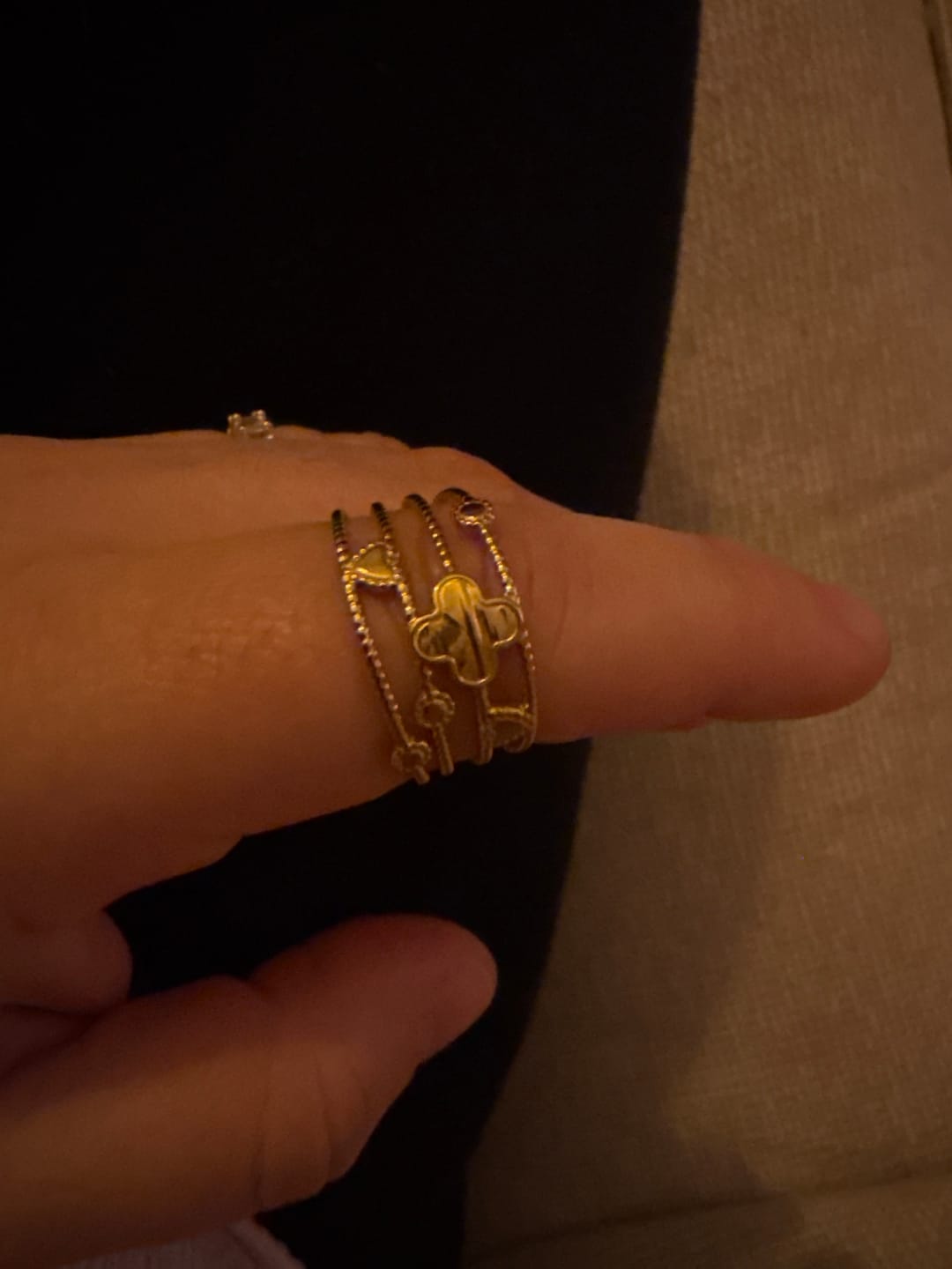 Customer photo review of Art Clover Ring | 18K vergoldet