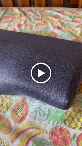 Customer video review of Frido Ultimate Neck Contour Cervical Pillow