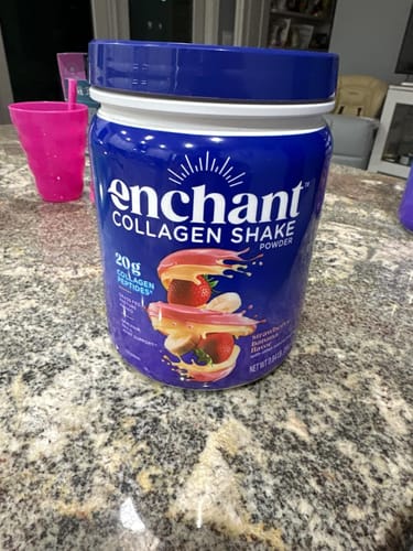 Customer photo review of Strawberry Banana Collagen Peptides Shake powder