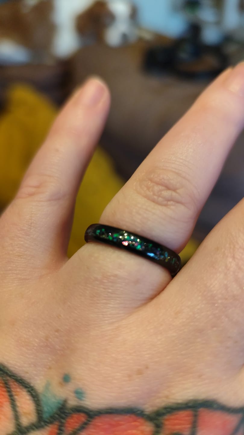 Customer photo review of The Black Opal 4mm Wonder Ring
