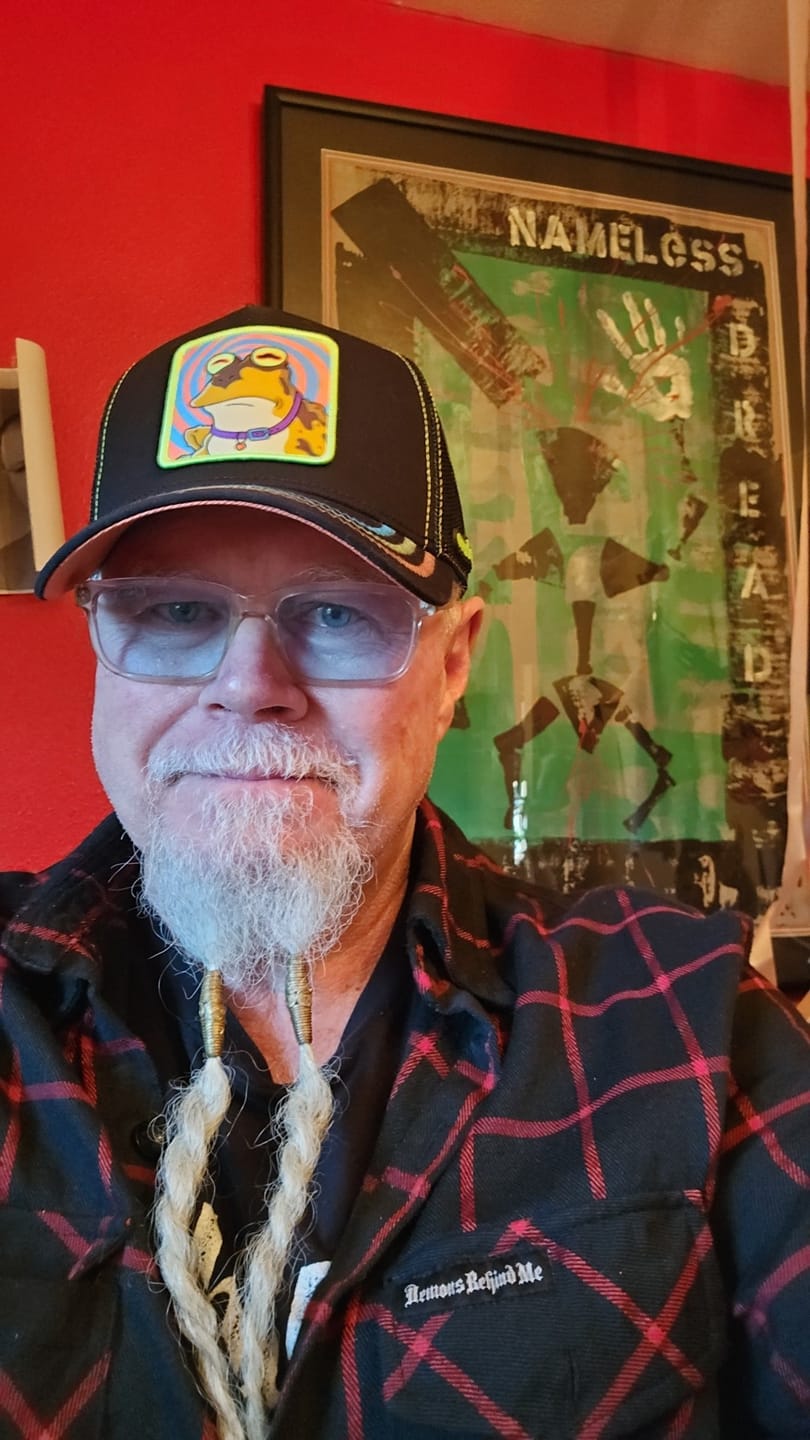 Customer photo review of OVERLORD X Futurama: Hypnotoad Trucker Cap