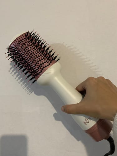 Customer photo review of Brosse V5 : Brosse Soufflante 5 en 1