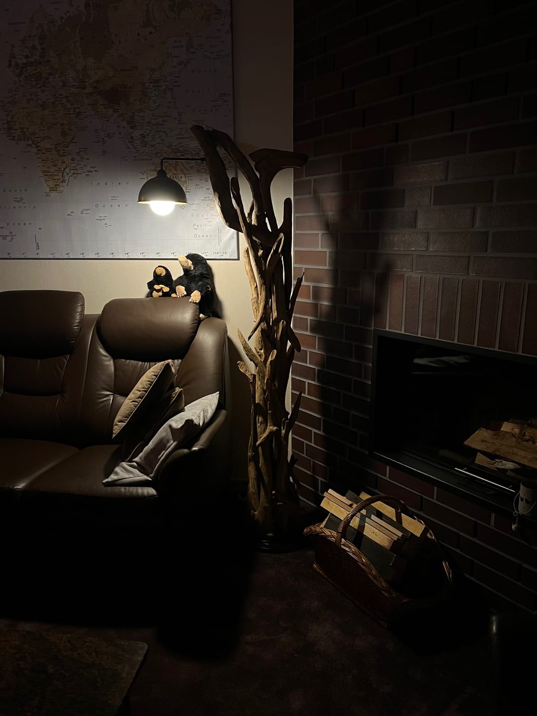 Customer photo review of Wurzel Holz Lampe MORGAN inkl. Lampenschirm Natur