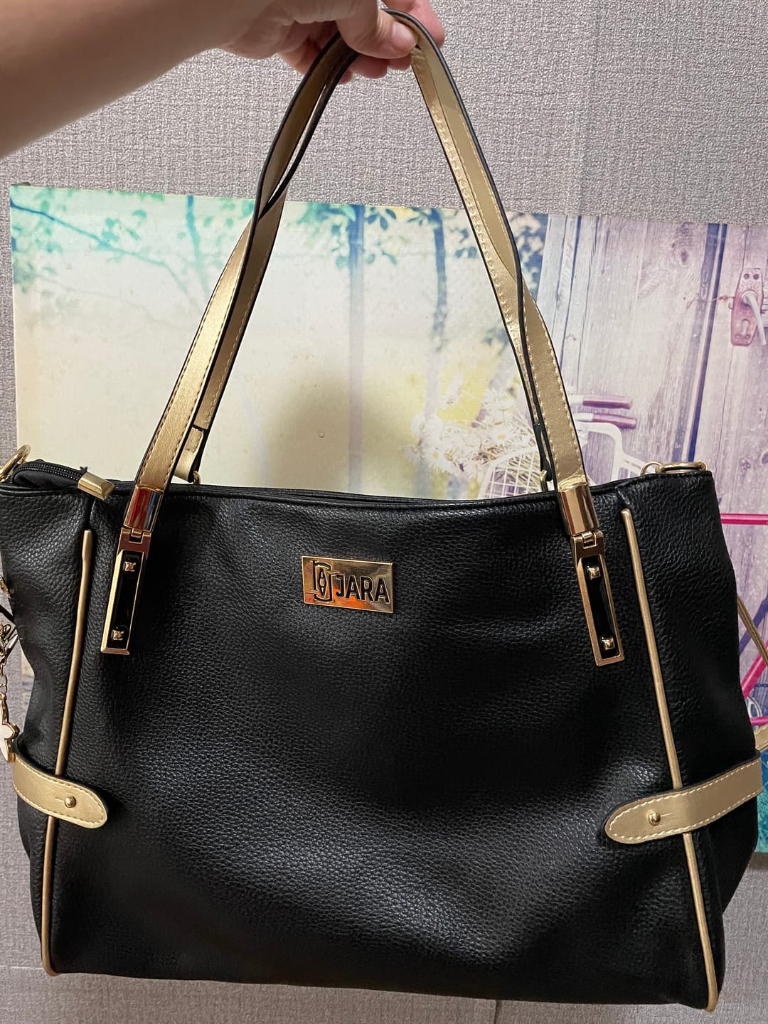 Customer photo review of VENICE LEATHER TOTE BAG