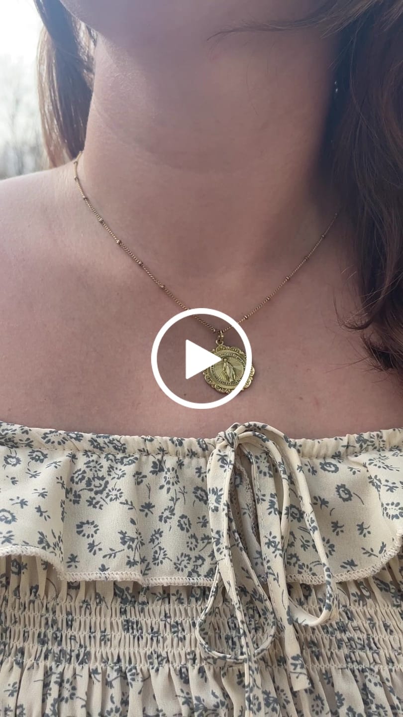 Customer video review of Miraculous Medal Antique Gold Filled Satellite Chain Necklace