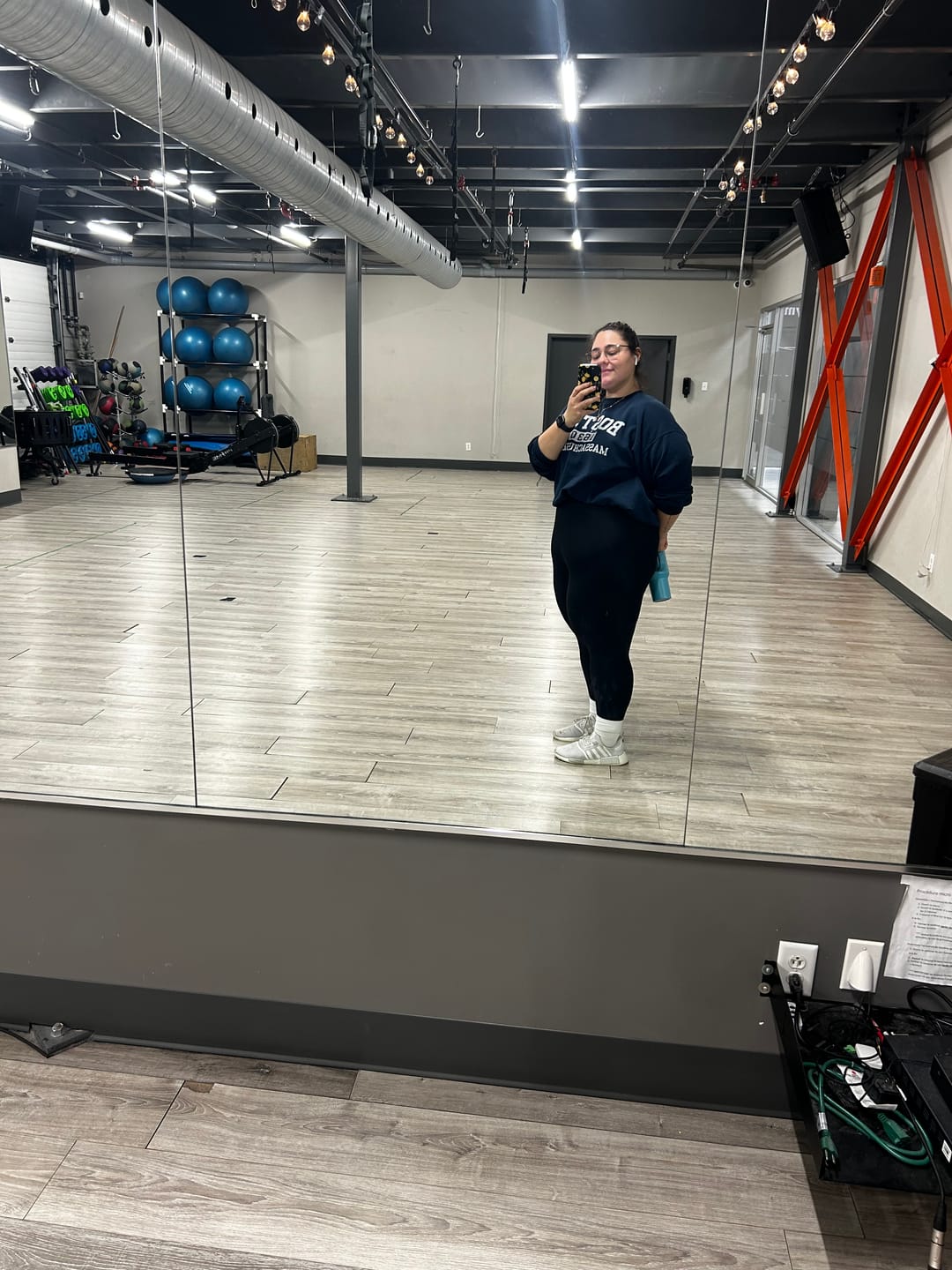Customer photo review of Ribbed Leggings