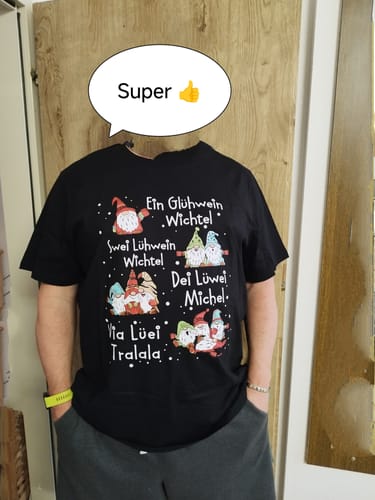 Customer photo review of Ein Glühwein, swei Glühwein Wichtel - Herren Premium Organic Shirt