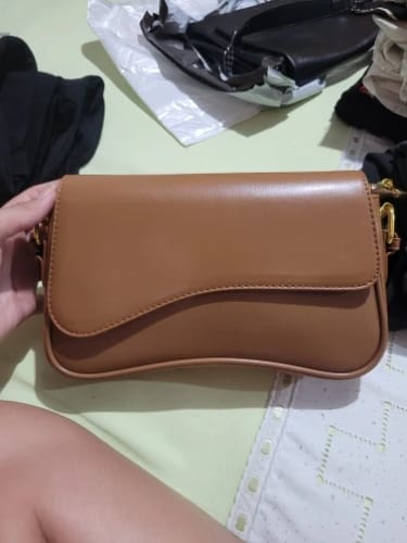 Ariana D. review photo