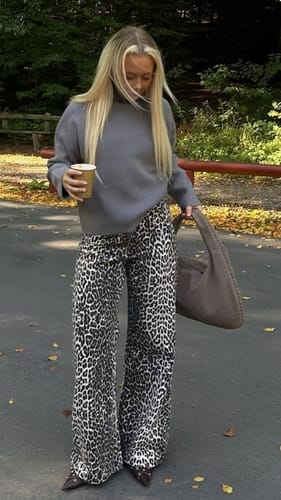 Customer photo review of Suede Woven Bag XL