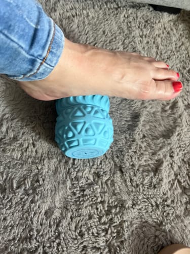Customer photo review of Portable Vibrating Massage Roller - Vibit ROLL