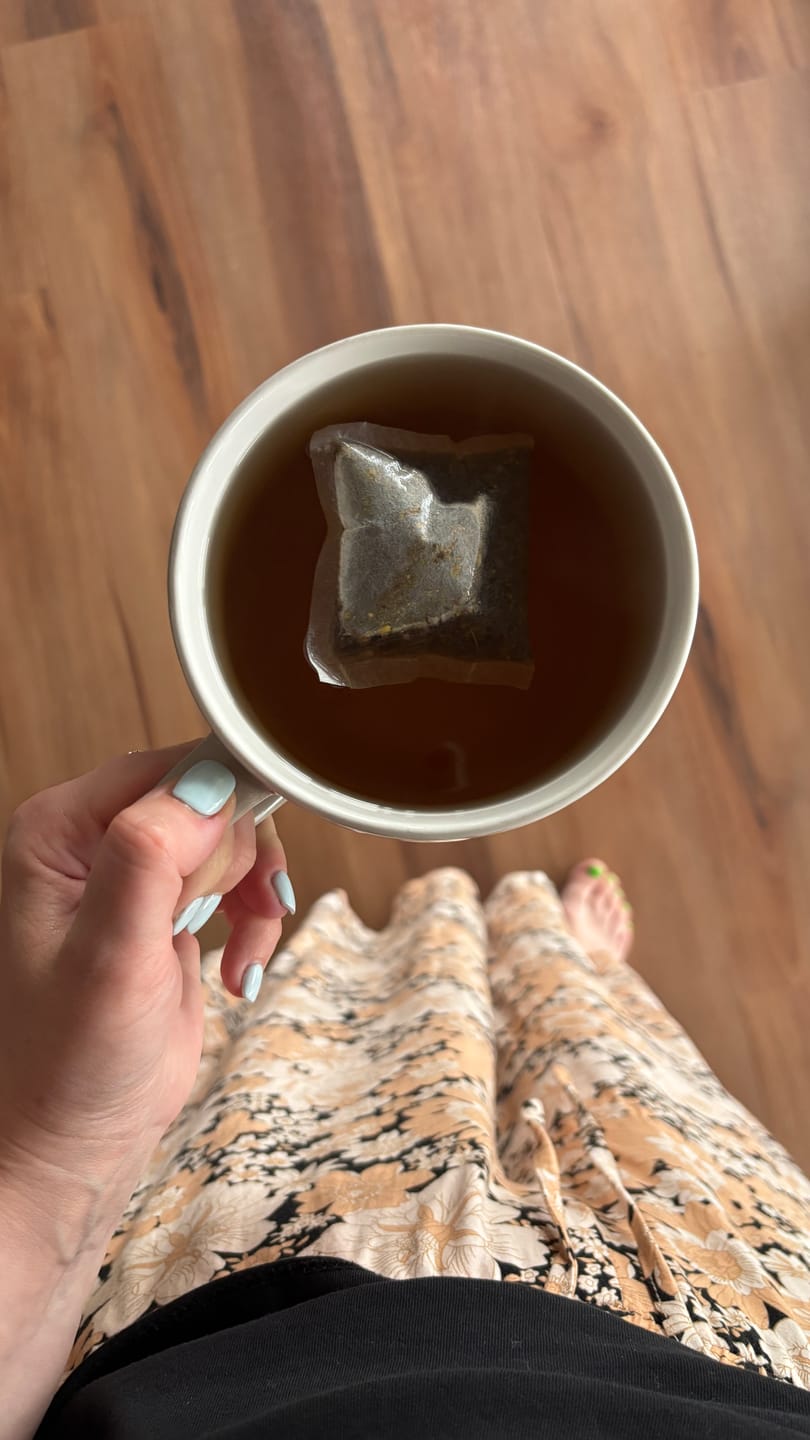 Customer photo review of 14 Day Detox Tea + FREE SHIPPING $110+