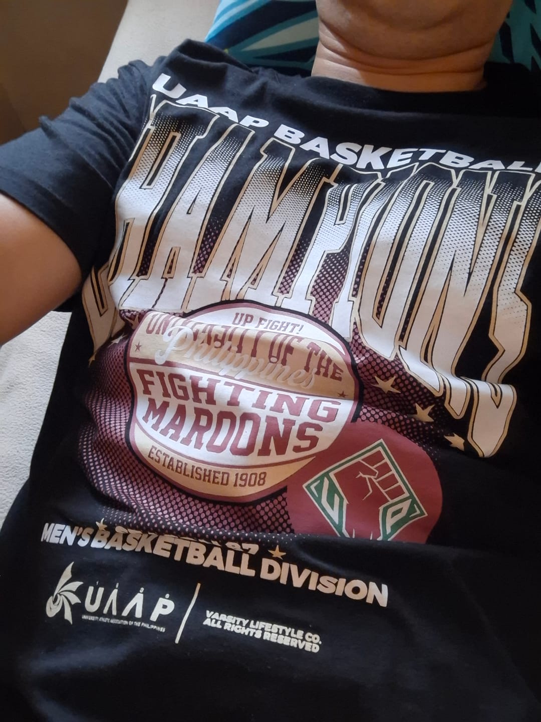 Customer photo review of UP Basketball Champions Season 87 Black Shirt