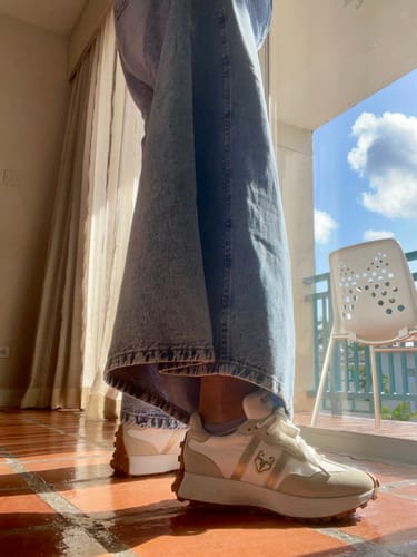 Customer photo review of Zapatilla Plana Blanca Mujer 53760