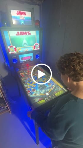 Customer video review of ABVIDEOARCADES 120hz  Virtual Pinball New Pinup Popper system 1330 pinball games + 1000 jukebox song.
