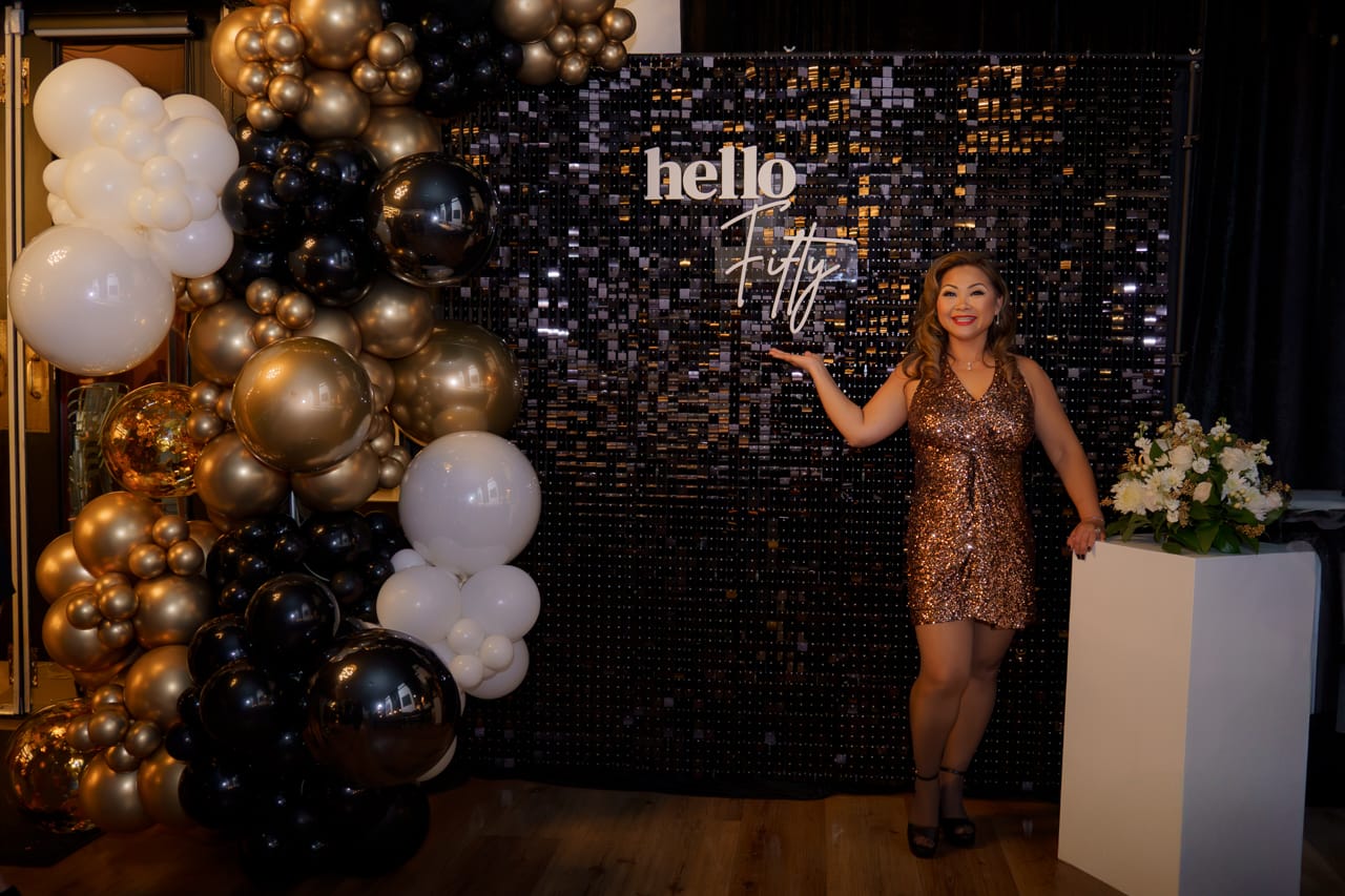 Customer photo review of Black Shimmer Wall Panels – Easy Setup Wedding/Event/Theme Party Decorations