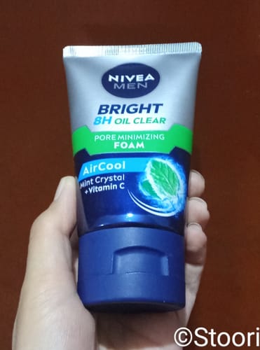 Customer photo review of Nivea Men Extra Bright Vitamin C & HYD Face Scrub 100ml