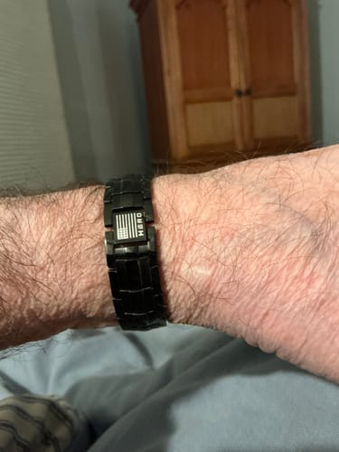 Customer photo review of Sherman Tank Track Titanium Magnetic Bracelet : Helps Pair Veterans With A Service Dog Or Shelter Dog