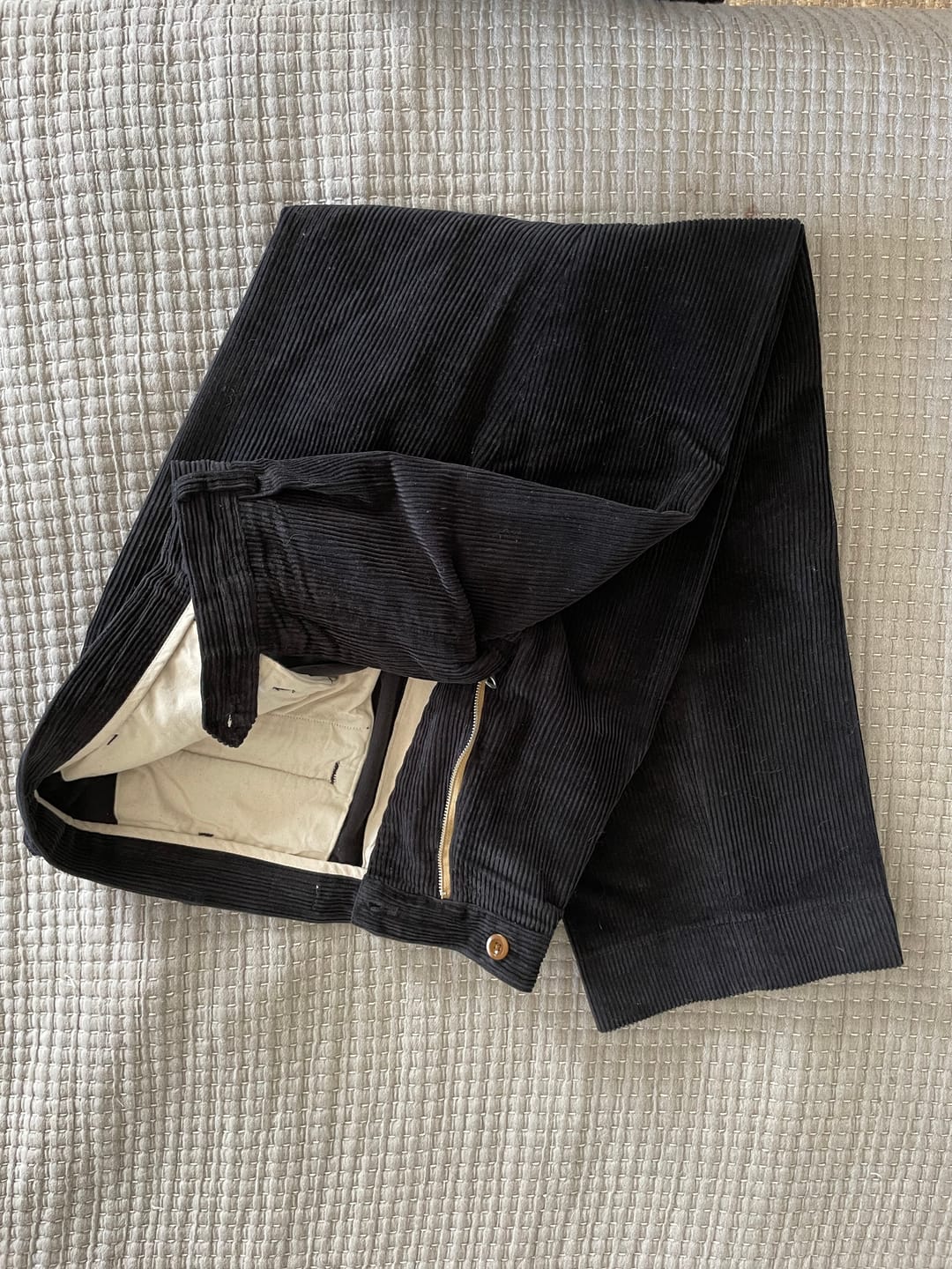 Customer photo review of 12.5 oz 8 Wale Corduroy Trousers - Black