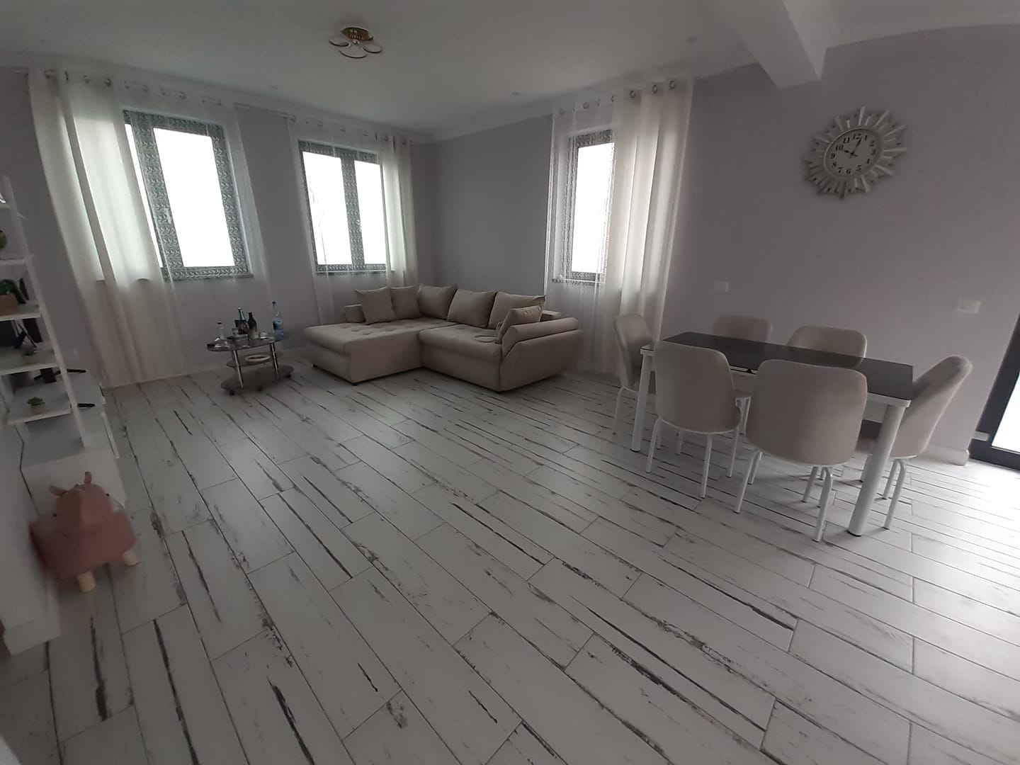 Customer photo review of Colțar extensibil dumonde cu ladă de depozitare si sezut confortabil din spuma HR, Loana Camel 270x185 cm