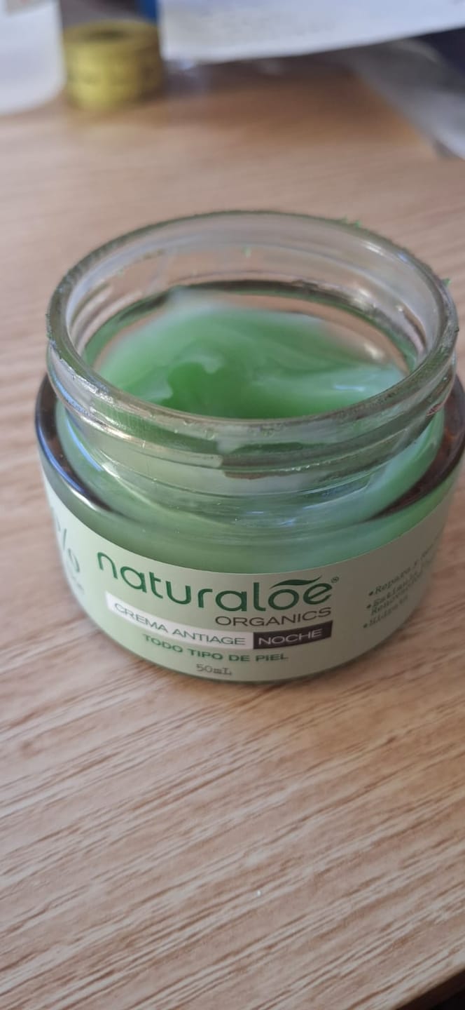 Customer photo review of Set Antiage Crema día SPF30 + Crema/Gel Noche