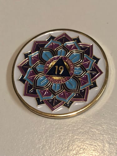 Customer photo review of 1 to 50 Year Sobriety Mint 'In Bloom' Lotus Flower Gold Plated AA Recovery Medallion/Chip/Coin - White