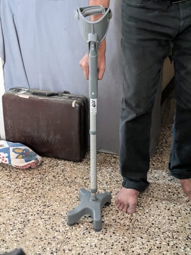 Customer photo review of Astra Max Elbow Crutch Quadripod Base With Height Adjustable & Movable Elbow Support, Light Weight (1 Piece) (Grey)