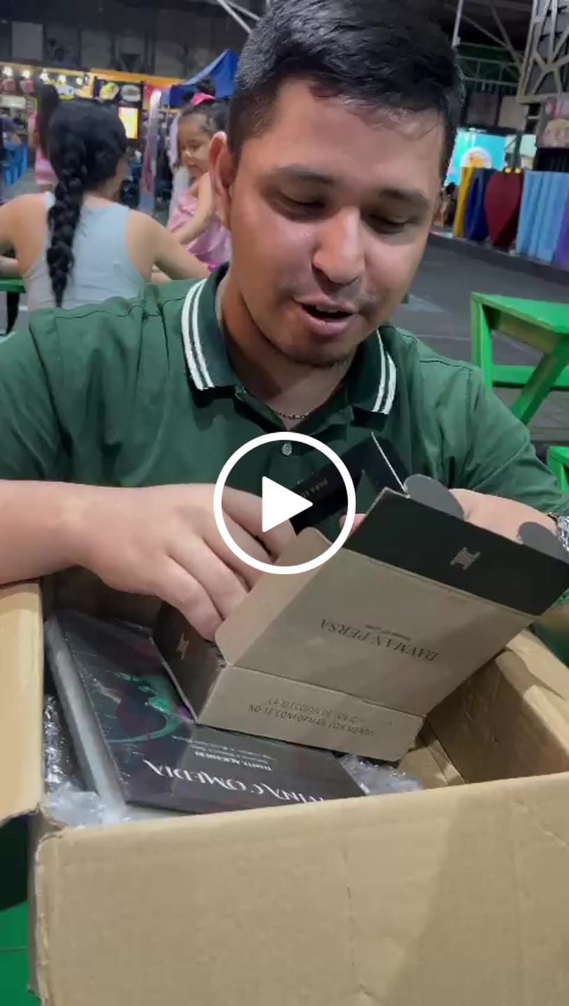 Customer video review of Pulsera Lazo en Oro laminado 18k