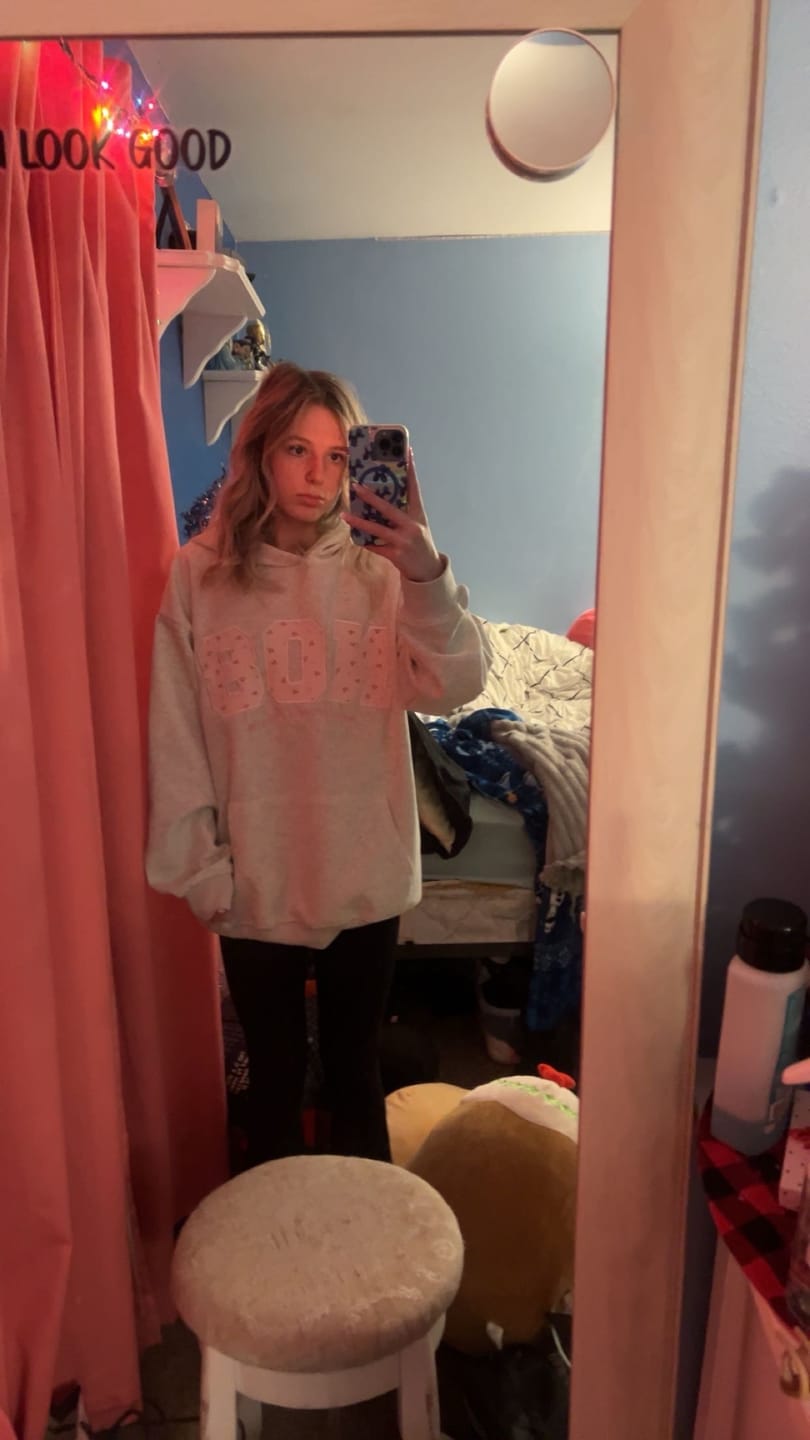 Customer photo review of Aelfric Eden Oversized N08 Graphic Hoodie
