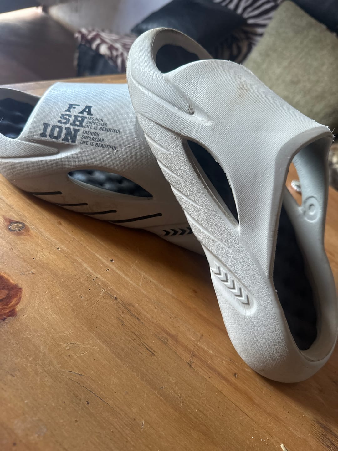 Customer photo review of Chinelas Riviera en Espuma con Masajeador