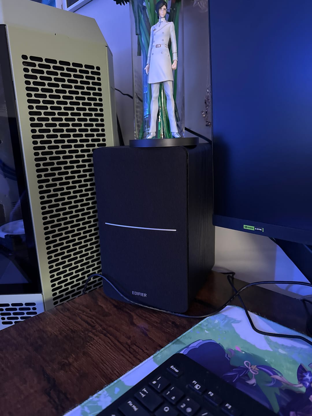 Customer photo review of R1280DBs Modern Sound-Classic Design