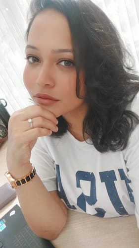 Customer photo review of Silver Zircon Twist Ring