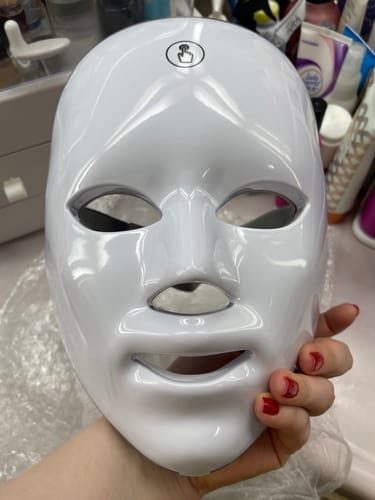 Customer photo review of LED Light Therapy Face Mask | Anti Ageing Mask