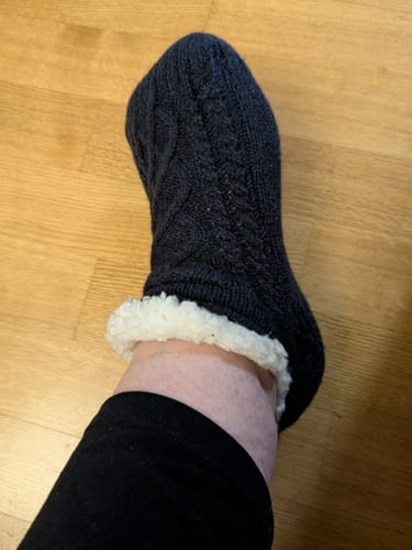 Customer photo review of Fuzzy Slipper™ • Winter Socken