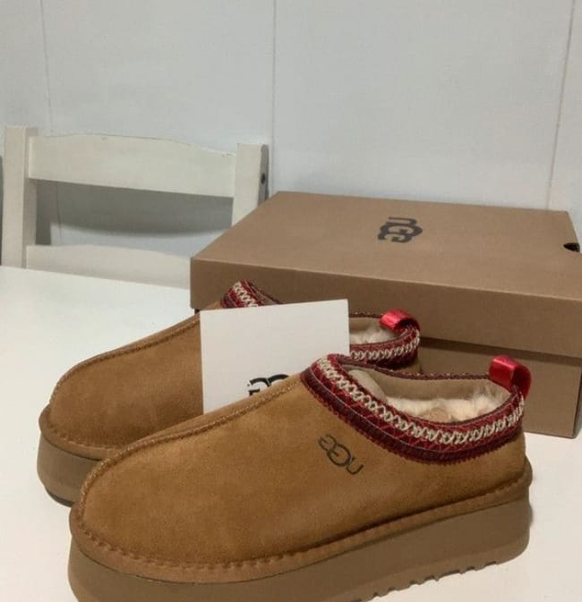Customer photo review of UGG Tazz Slipper Chestnut