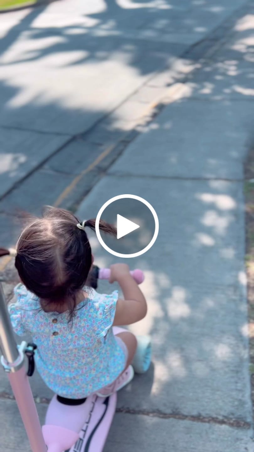 Customer video review of Scooter para niños y niñas 3 en 1