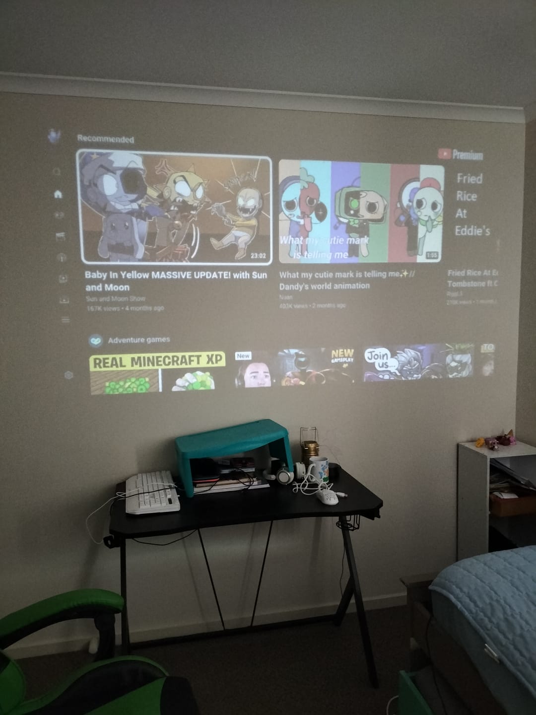 Customer photo review of MovieHub™ Ultra HD Gaming Bundle