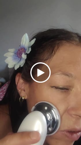 Customer video review of LightPro 7en1 Fontanay™ Lifting Luminothérapie