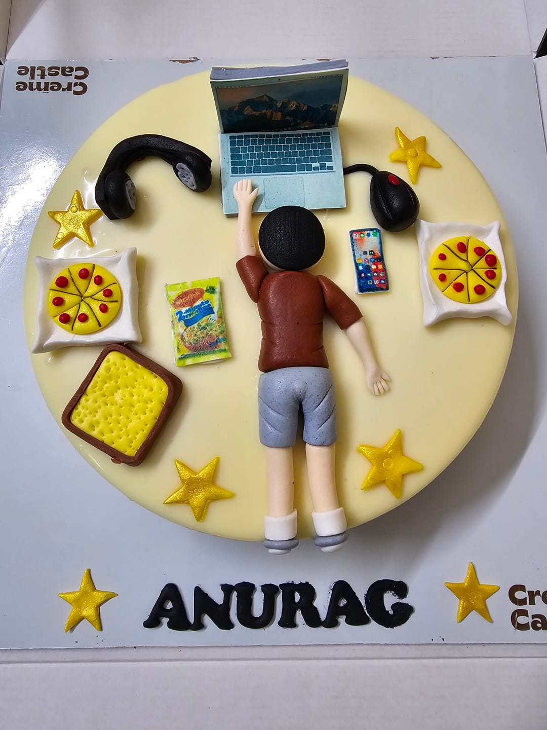 Customer photo review of Lazy laptop lover cake