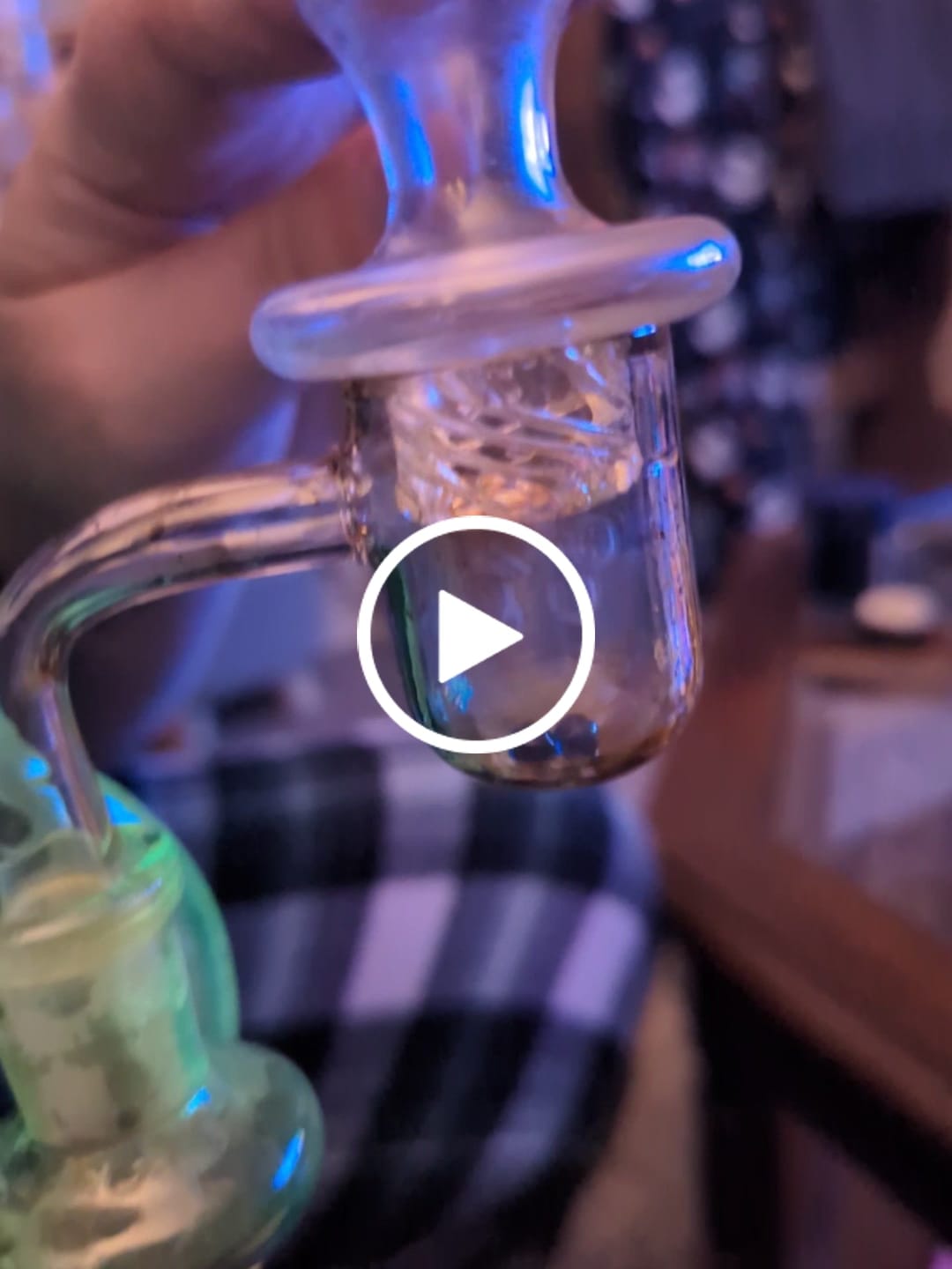 Customer video review of HONEY BEVEL BOWL QUARTZ BANGER - 90° DEGREE | YL