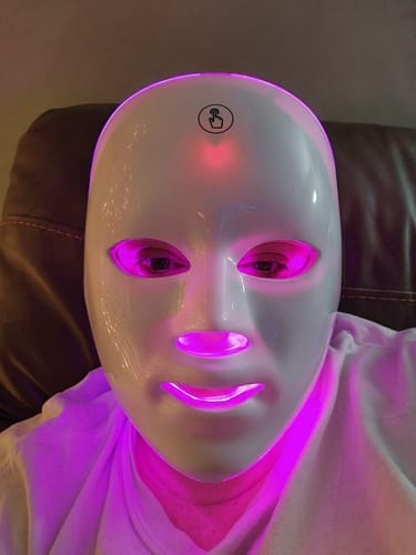Customer photo review of LED Light Therapy Face Mask | Anti Ageing Mask