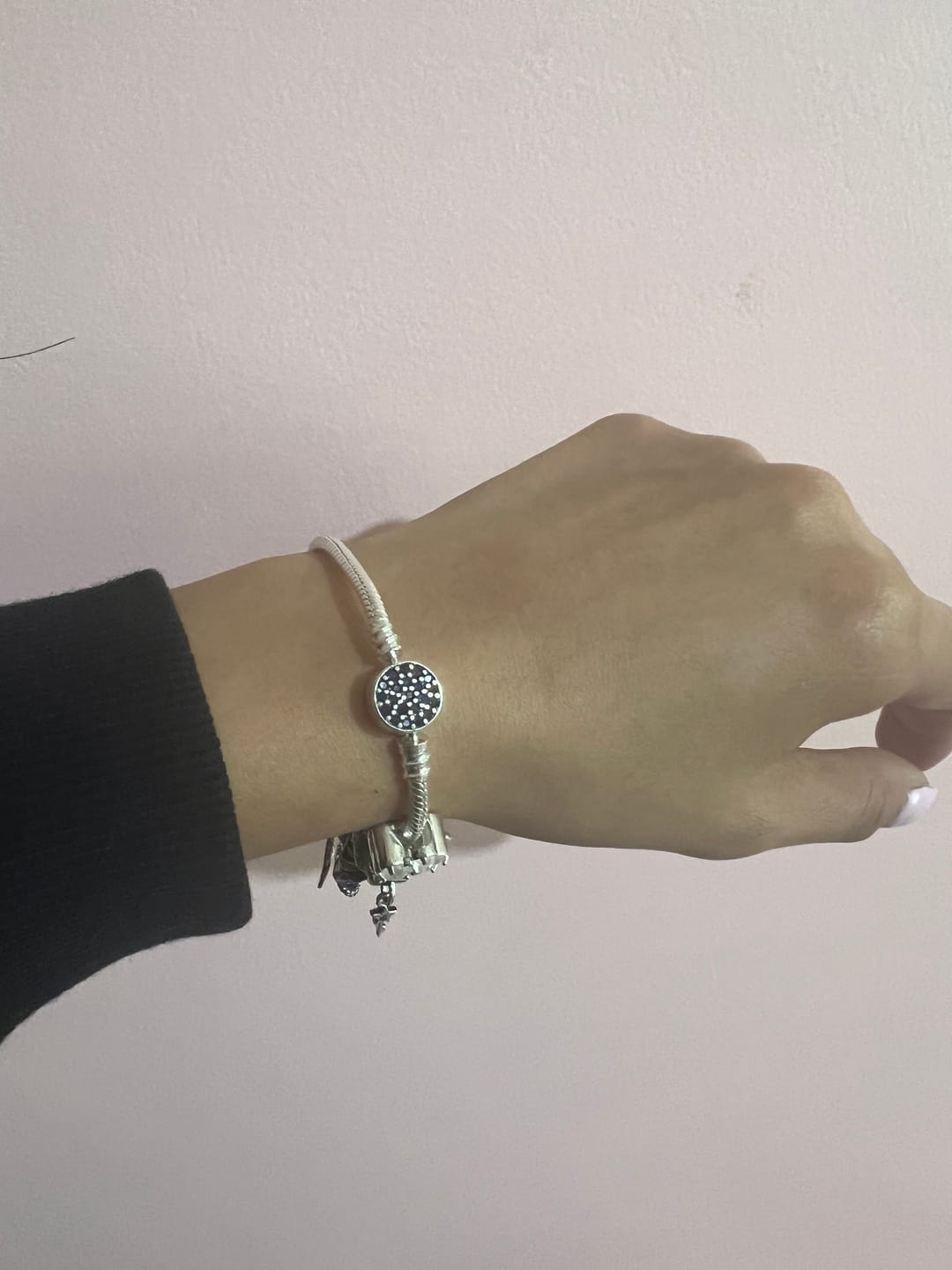 Customer photo review of Pulsera Luna Llena