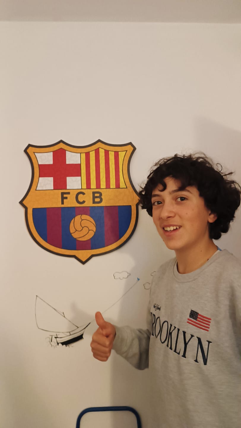 Customer photo review of FC Barcelona® Logo - Rompecabezas de Madera