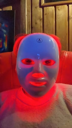 Customer photo review of LED Light Therapy Face Mask | Anti Ageing Mask
